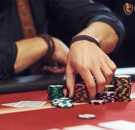 Vị trí trên bàn Poker – Những lợi thế và bất lợi của vị trí