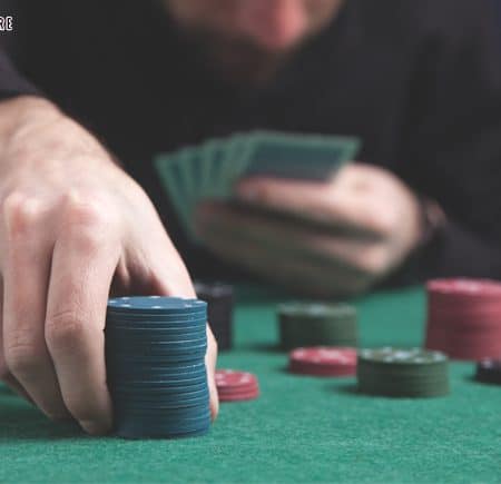 Cách phân loại người chơi Poker giúp tăng khả năng đối phó